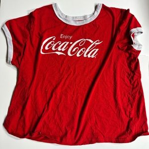 Official 3XL cocacola brand tee shirt, with vintage style white boarder